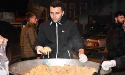 Osmanlı devletinin kurulduğu topraklar olan Söğütte 700 yıllık ’Kadir Pilavı’ geleneği yaşatıldı