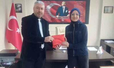 Bolvadinli lise öğrencisinden İstiklal Marşı yarışmasında büyük başarı