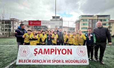 Küçükler Futbol İl Turnuvasının şampiyonu Edebali Ortaokulu oldu