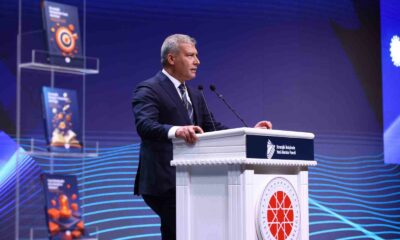 Rektör Adıgüzel ‘Stratejik İletişimde Yeni Akımlar Paneli’nin açılışında konuştu