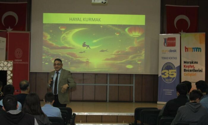 ’STEAM ile Üret, Girişimle Büyüt, Patentle Koru!’ etkinliği yoğun katılımla gerçekleşti