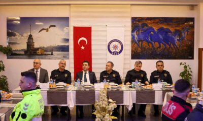 Emniyet personelleriyle iftar programı