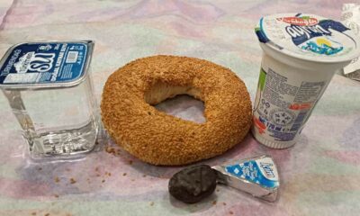 Kütahya’da hurma, su, ayran, peynir ve simitle iftar