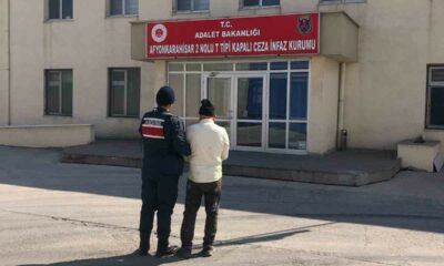 Hırsızlık suçundan hapis cezasıyla aranan şahsı jandarma yakaladı
