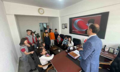 İlkokul öğrencileri Aile ve Sosyal Hizmetleri İl Müdürlüğünü ziyaret etti