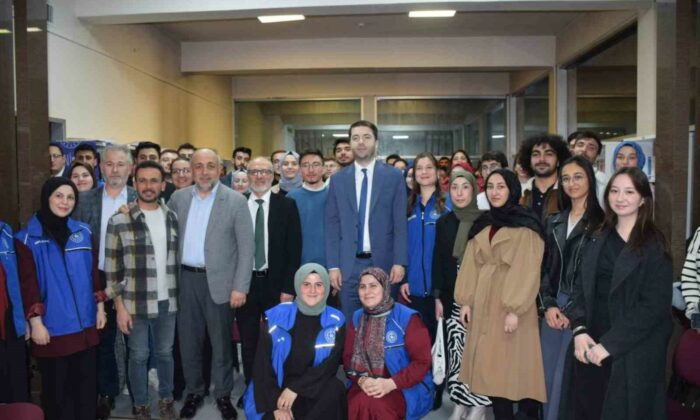 Afyonkarahisar’da gençlere ÜNİDES programı anlatıldı