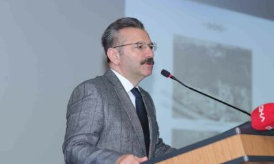 Vali Hüseyin Aksoy, Eskişehir Şehir Hastanesi’nde 14 Mart Tıp Bayramı’nı kutladı