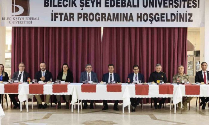 Bilecik’te akademisyenler iftarda buluştu
