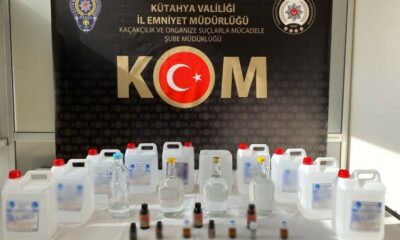 Kütahya’da kargodan 10 litre, iki evden 55 litre etil alkol ele geçirildi