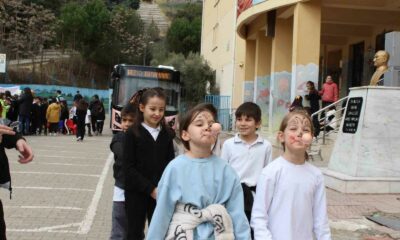 Gezici kütüphane çocuklarla buluştu