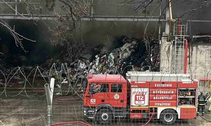 Çimsa’nın deposunda yangın