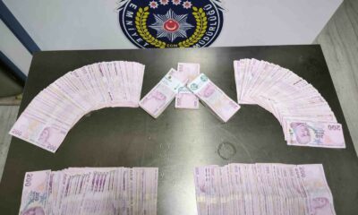 Kumar parasını polis ayakkabının içinde buldu