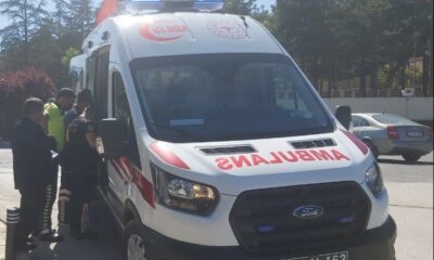 İşçi servisten inen kişiye motosiklet çarptı