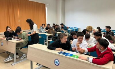 Üniversitelilere eğitmen eğitimi verildi