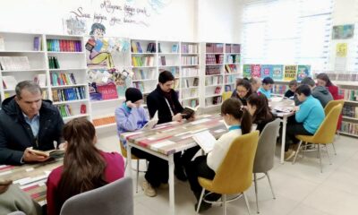 Kaymakam Kahraman öğrencilerle kitap okudu