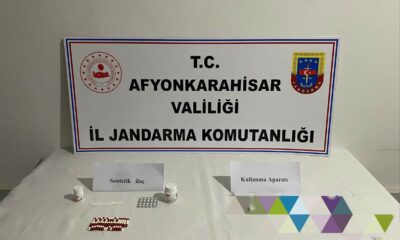 Uyuşturucu haplarla yakalanan 3 kişi gözaltına alındı