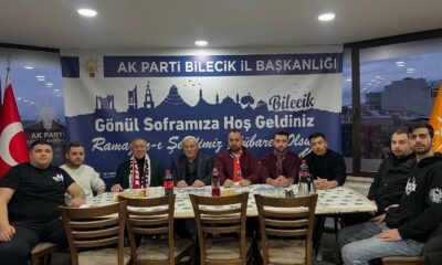 Taraftar guruplarıyla bir araya geldi