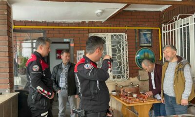 ‘Camide kavga var’ diye gelen ekibini şiir ve dua ile karşıladılar