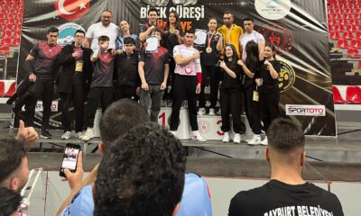 Eskişehirli sporcu bilek güreşinde çifte zafer kazandı