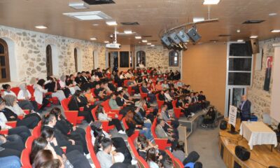 Sivrihisar’da Girişimcilik Konferansı: Gençlere “Kariyer Olarak Girişimcilik” Anlatıldı