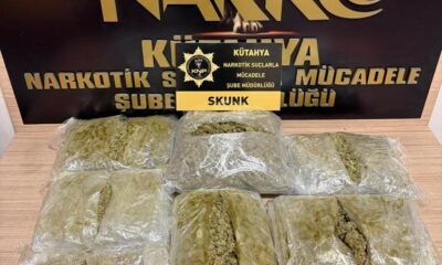Kütahya’da aracında 3 kilo uyuşturucu ele geçirilen şüpheli tutuklandı