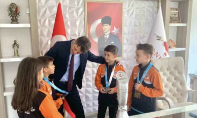 Afyonkarahisarlı minik karateciler derece elde etti