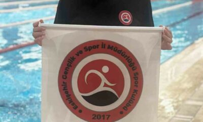 Eskişehirli yüzücü Aybike Tekin Türkiye Karmasına seçildi