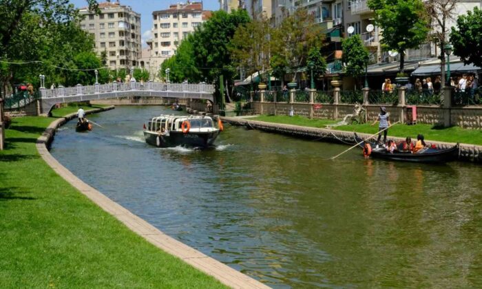 Bot ve gondol seferlerine ara verileceği duyuruldu