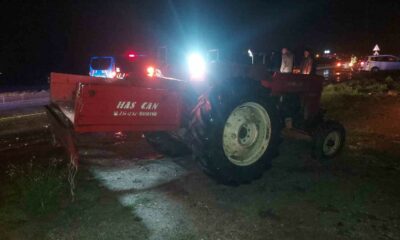 Otomobilin traktörle çarpıştığı kazada 5 kişi yaralandı