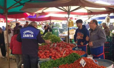Odunpazarı Belediyesi zabıta ekipleri semt pazarlarında terazi ve etiket kontrolü yaptı