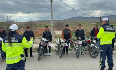 Motosiklet sürücülerine jandarmadan ‘1 kural bir ömür’ eğitimi