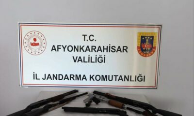 Afyonkarahisar’da ruhsatsız silah operasyonu: 9 gözaltı