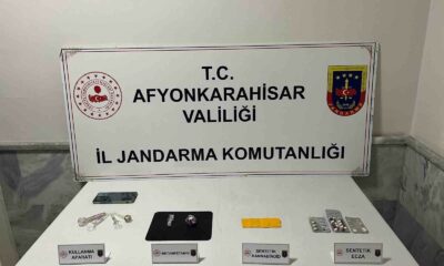 Tır şoförü uyuşturucu satarken suçüstü yapıldı