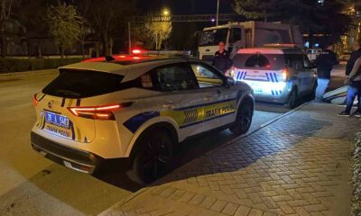 Motosiklete çarpan otomobil olay yerinden kaçtı: 1 yaralı