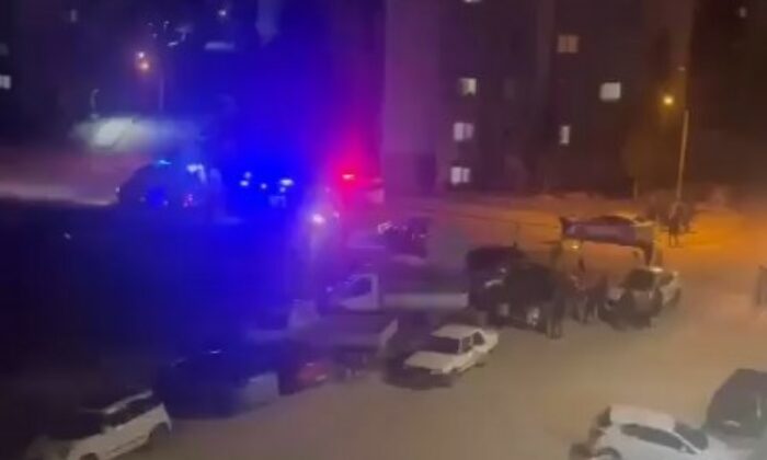 Dört aracın karıştığı zincirleme kazada maddi hasar oluştu