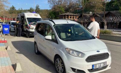 12 yaşındaki çocuğa otomobil çarptı
