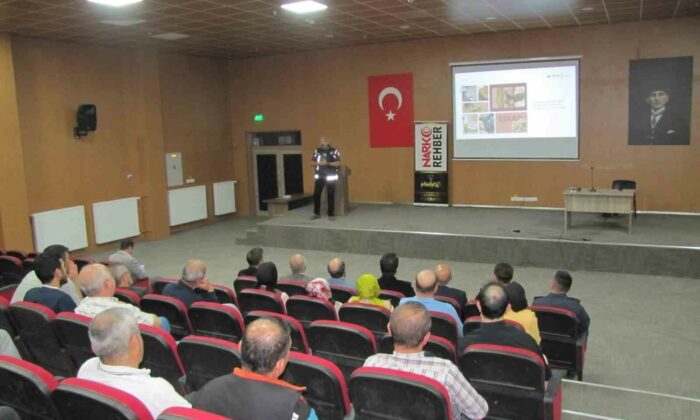 Hisarcık’ta bağımlılıkla mücadele ve KADES uygulaması eğitimi