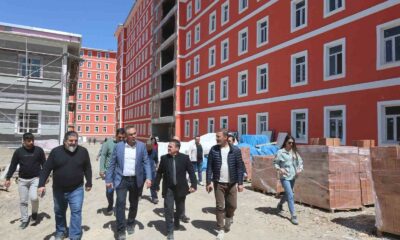 Daire Başkanı Kablan, Bilecik’te devam eden gençlik ve spor yatırımlarını inceledi