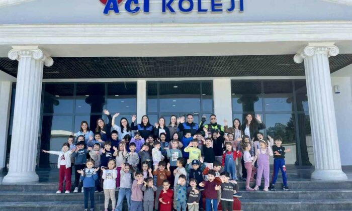 Bilecik’te ’Güvenliğin Kahramanları Minik Yüreklere İlham Oldu’ sloganıyla yola çıktılar