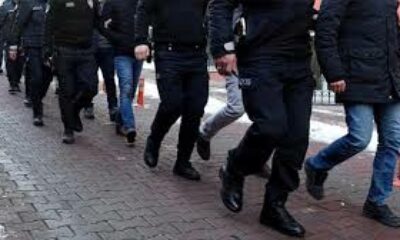 Cumhurbaşkanına Hakaret ile Gösteri Yürüyüşleri Kanunu’na Muhalefet suçlarından 12 kişi gözaltına alındı