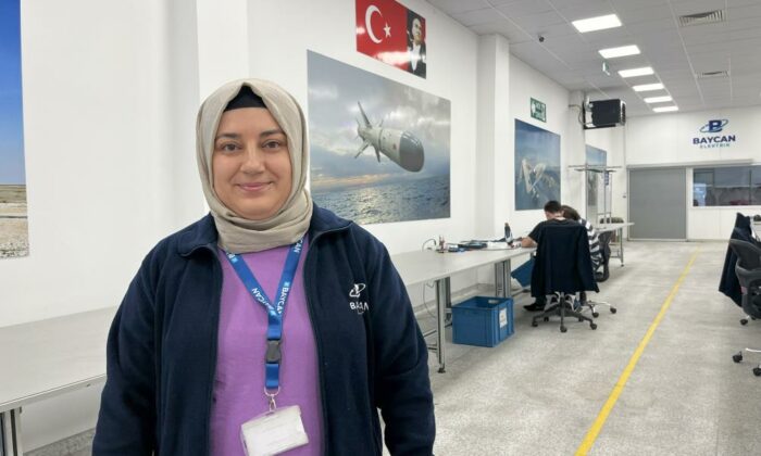 Milli savunma ürünlerinin kritik parçalarını Eskişehirli kadın işçiler üretiyor