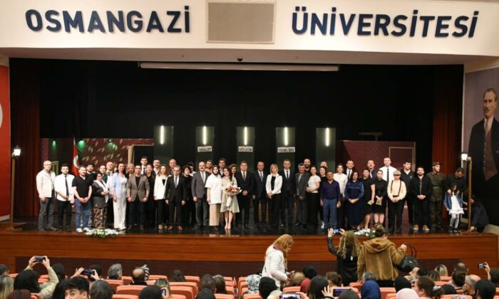 Eskişehir Cumhuriyet Başsavcılığı yargı mensuplarınca hazırlanan “Reis Bey” oyunu sahnelendi