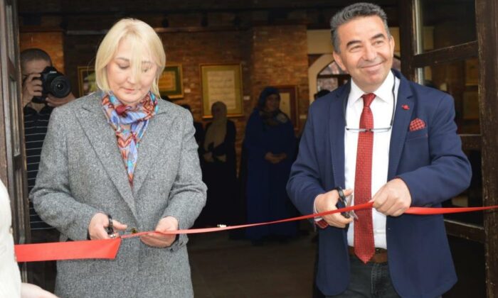 Ustanın Işığında Filizlenen Zarafet” tezhip sergisi açıldı