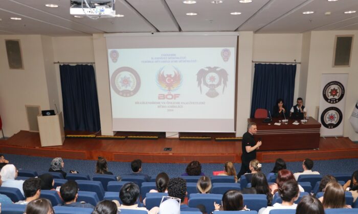 Uluslararası öğrencilere bilgilendirme semineri