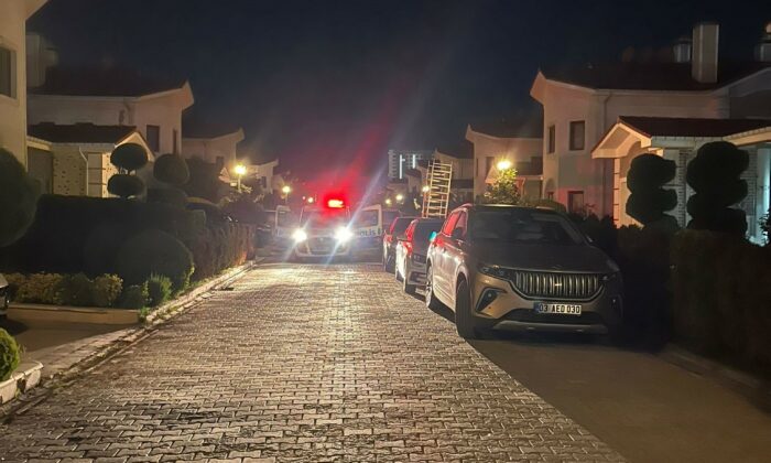 Kardeşler arasındaki silahlı kavgada 3 kişi yaralandı