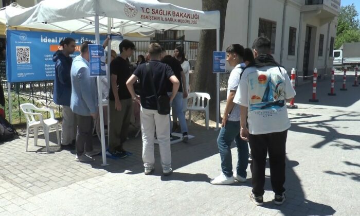 ‘İdeal Kilonu Öğren, Sağlıklı Yaşa’ uygulamasında vatandaşla sağlık personeli arasında ilginç diyaloglar