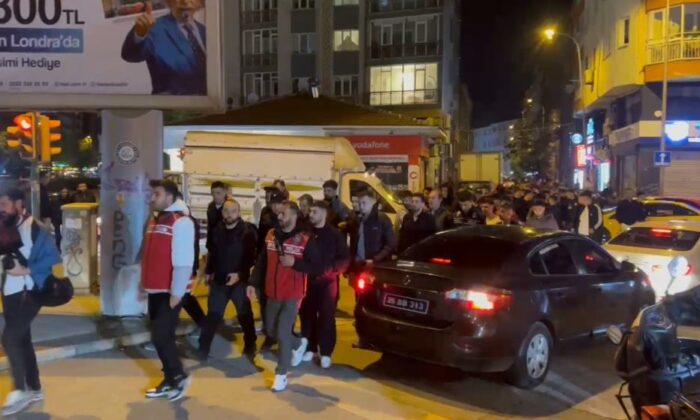 ES-ES taraftarı sokağa döküldü, Galatasaray Şampiyonluk kutlaması Eskişehir’de yapılamadı