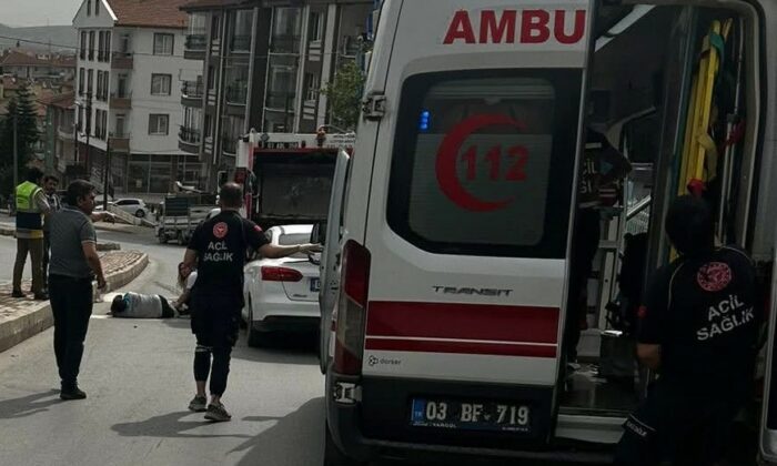 Otomobil temizlik işçisinin ayağını kopardı