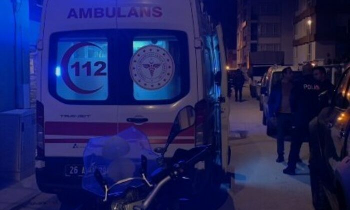 Silahlı kavgada mermi bina camına isabet etti: 1 yaralı