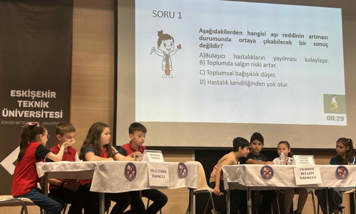 Halk Sağlığı Bilgi Yarışması Finali’nde minikler hem yarıştı, hem de öğrendi